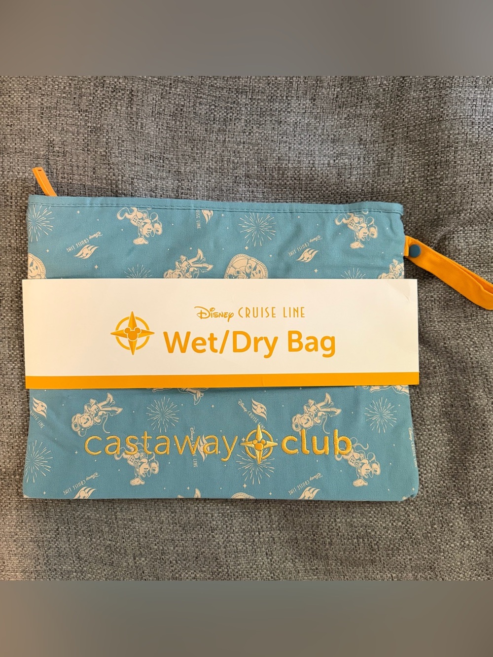 Disney Cruise Castaway Club Blue Wet/Dry Travel Bag NEW